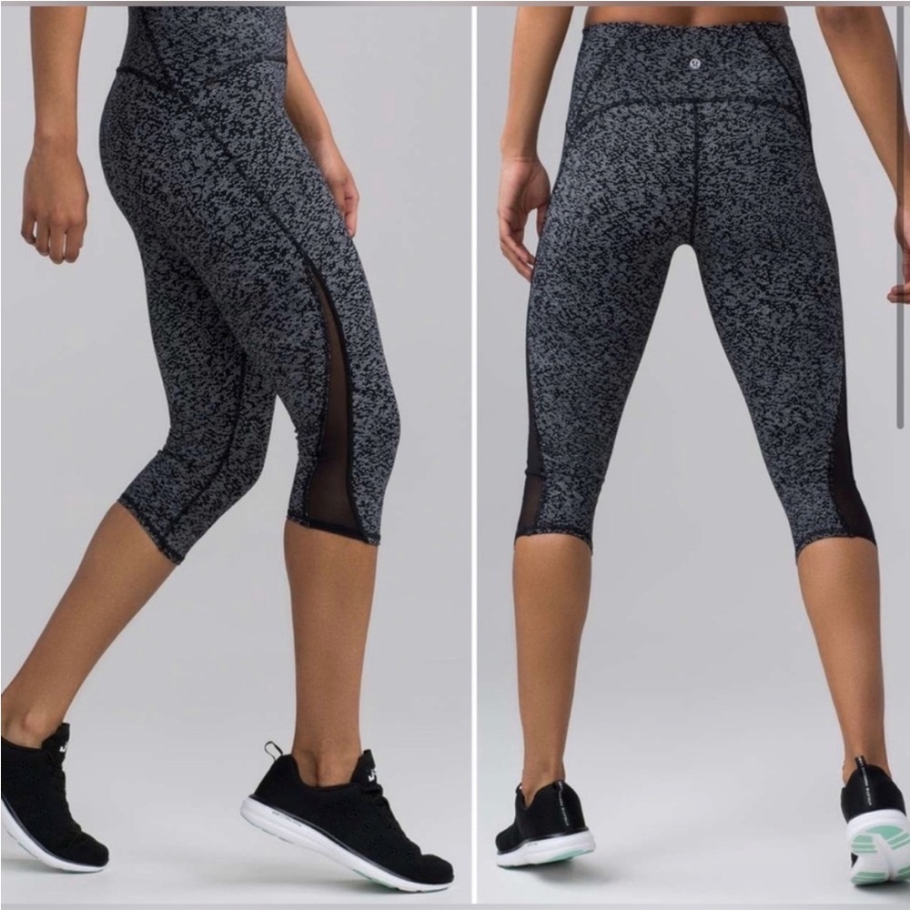 LULULEMON HR Train Times Crop 17" Soundwave White Black Size 4